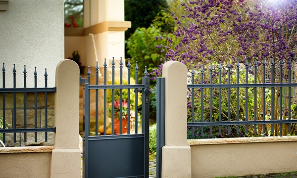Cl ture Barreaux Carr s En Aluminium ZAUNZAR cl-ture-barreaux-carr-s-en-aluminium-zaunzar